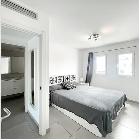 Rentalfue Sun Amas House شقة