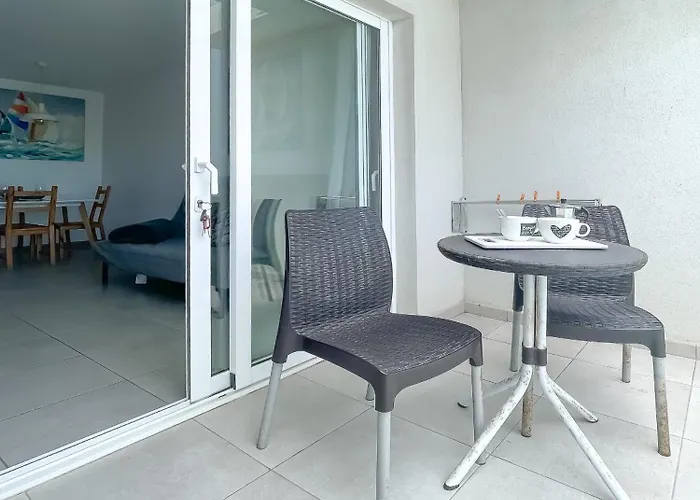 Apartment Rentalfue Sun Amas House